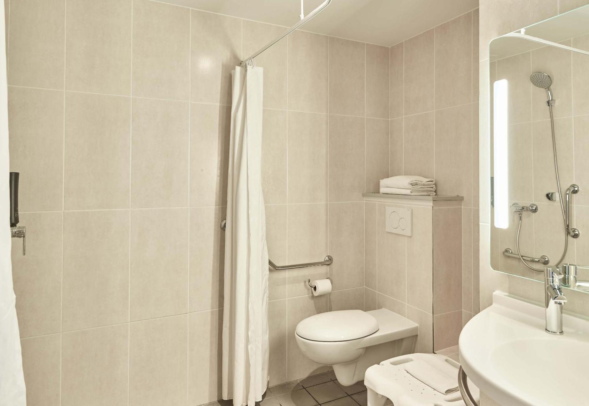 B&B Hotel Massy Gare Tgv 외부 사진